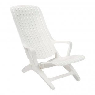 Plastic sun lounger 1