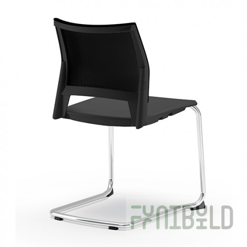 Gaius plastic chair on runners, with mesh