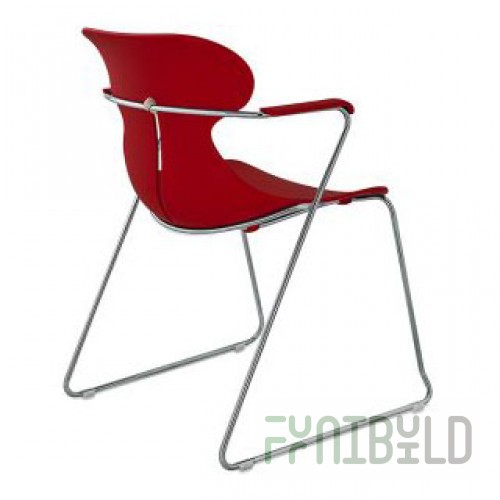 Mariquita plastic chair with armrests on runners