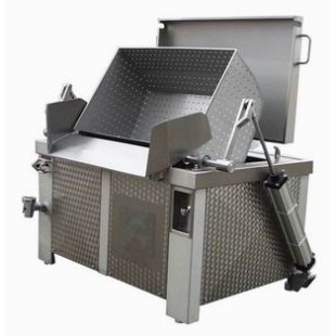 Cooking kettle with unloading device