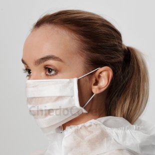 Protective face mask white