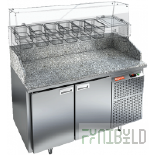 Refrigerated tables for pizza