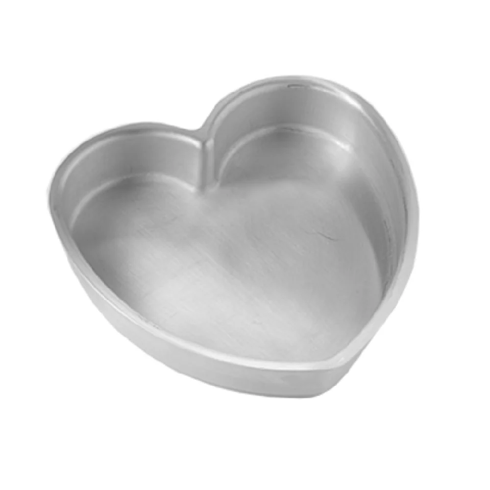 American Metalcraft HPP7 7 Inch Heart Aluminum Pizza Pan with Hand Wash Only