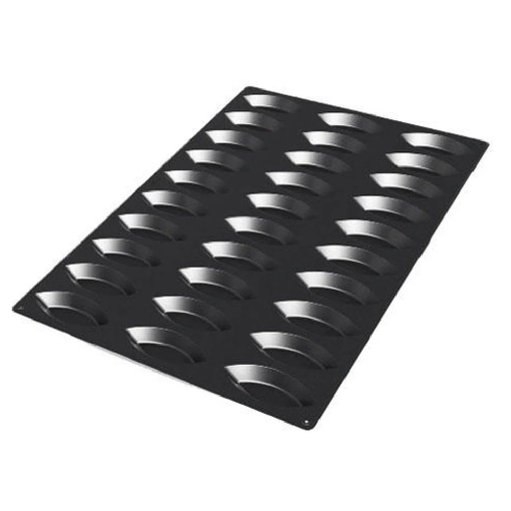 Louis Tellier SQ054 4.1 Inch Flexible Silicone Mold Boat with 30 Cavities Black