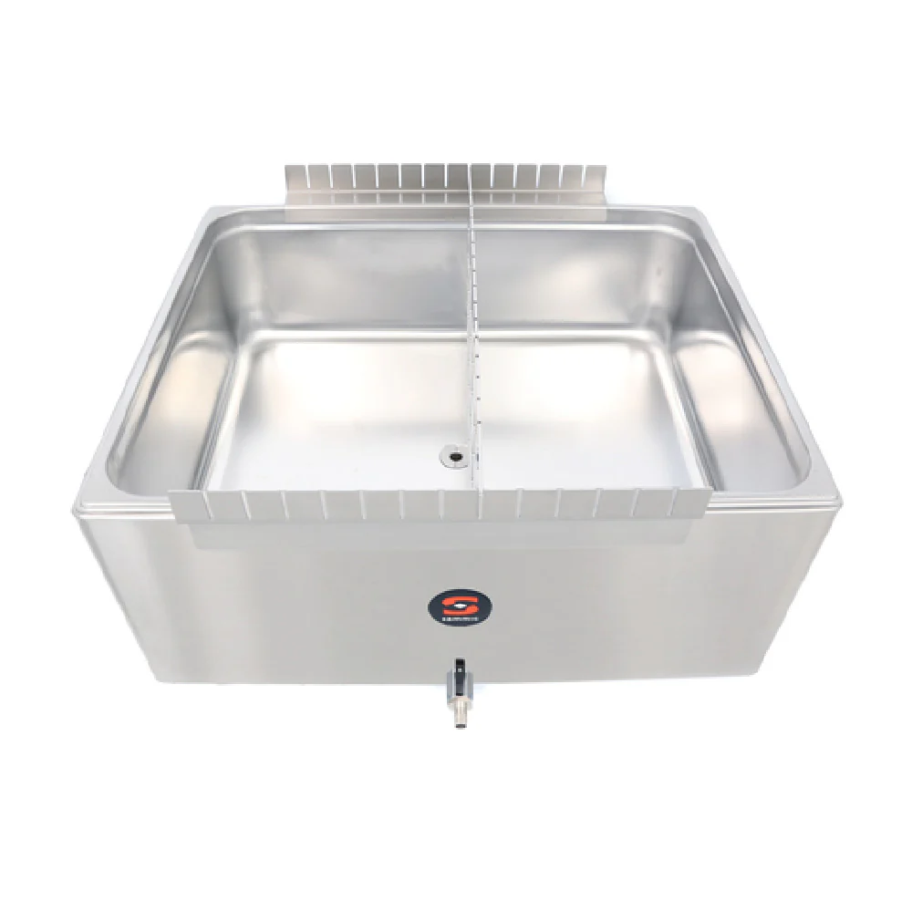Sammic 1180181 (1180181) Tank Divider M For Use With 14 Gal Tank. Divides Tank Into Separate Compartments To Organize The Tank For Multi-product Use And For FIFO Organization. Spans Front To Back With Use Of Support Set. Stainless Steel Made