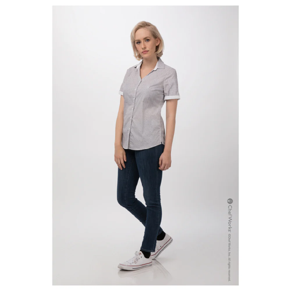 Chef Works SHC07WNATXS Cook's Shirt Women's XS Short Sleeve Collared V-Neck Natural Poly/Cotton and Pocket Chef Works SHC07WNATXS Cook's Shirt Women's XS Short Sleeve Collared V-Neck Natural Poly/Cotton and Pocket