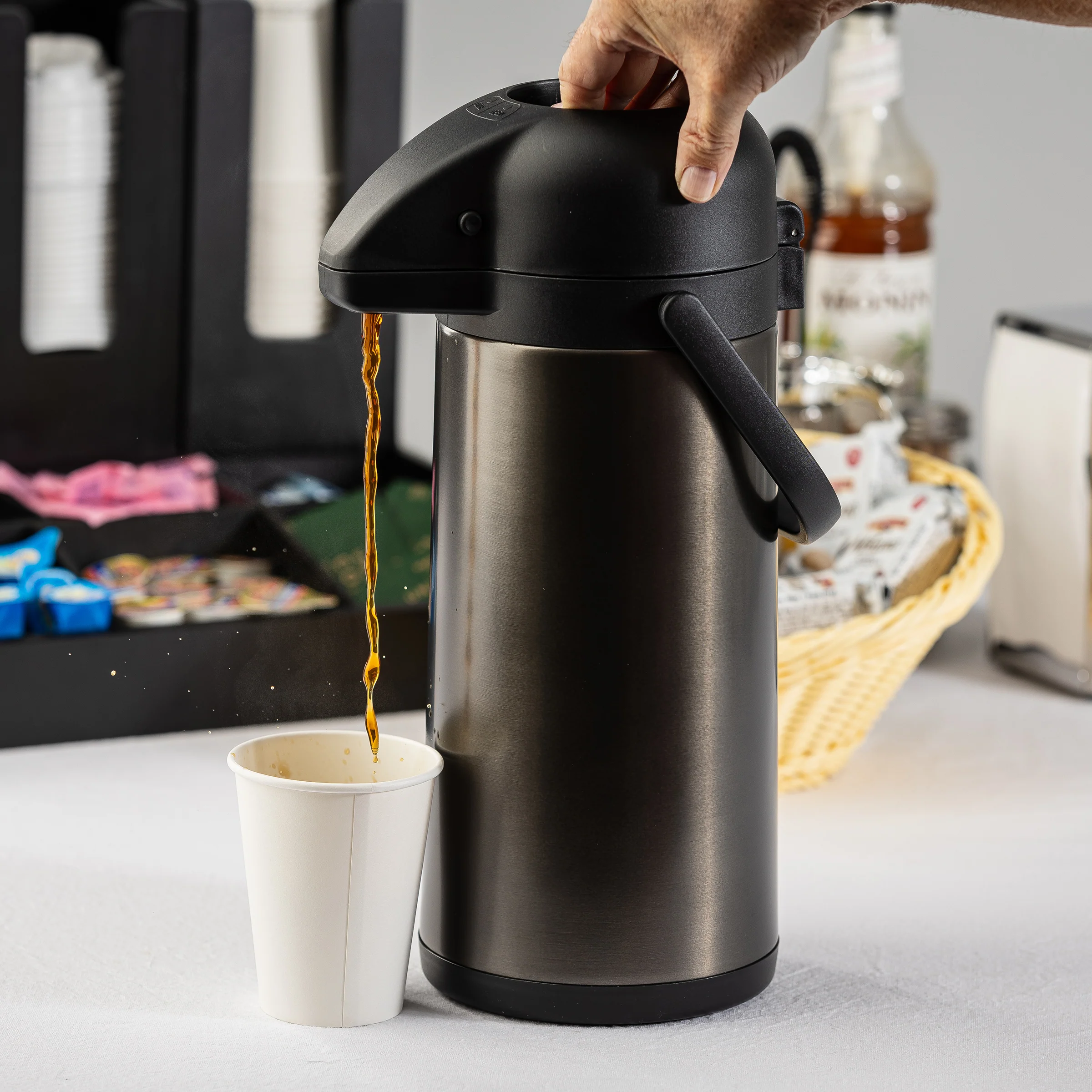 Tablecraft 12661 6 Inch 3 Liters Airpot Vacuum Insulated Stainless Steel Black Tablecraft 12661 6 Inch 3 Liters Airpot Vacuum Insulated Stainless Steel Black