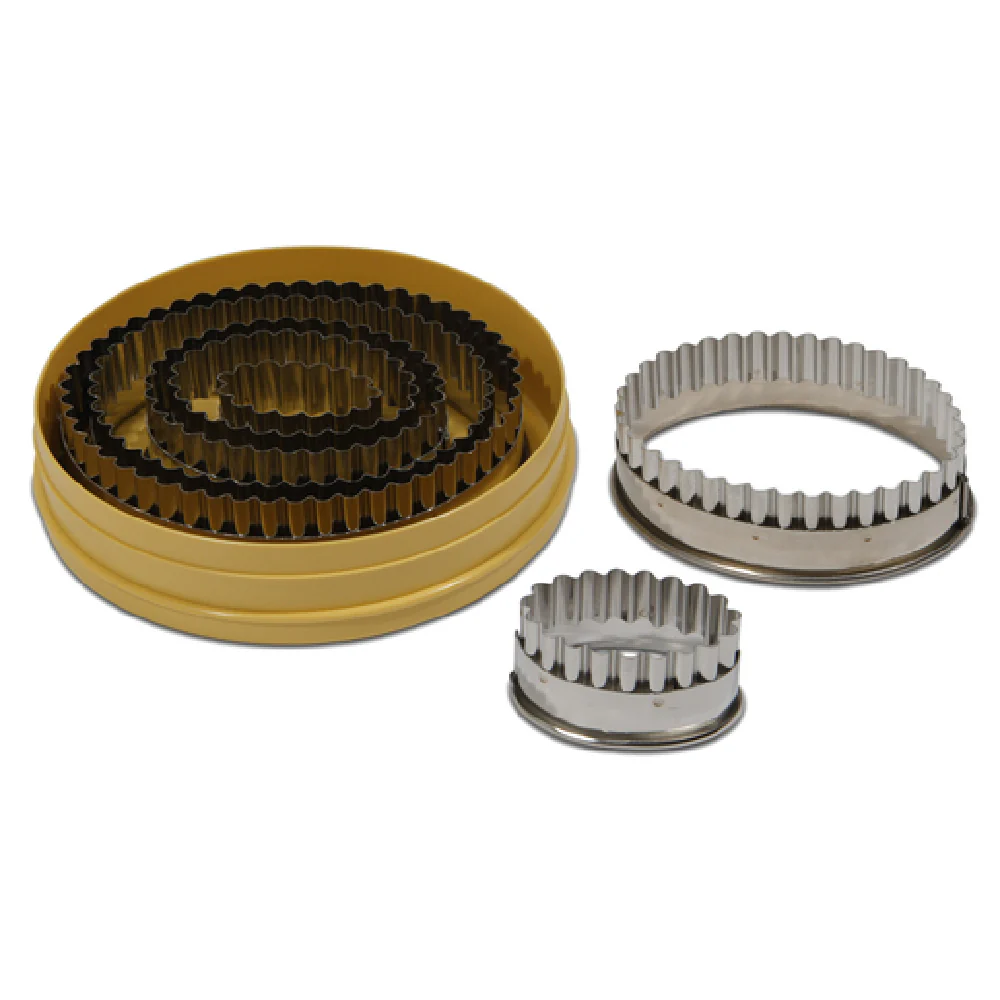 JB Prince T210 1-1/4 Inch Pastry Cutter Set Fluted Oval Stainless Steel JB Prince T210 1-1/4 Inch Pastry Cutter Set Fluted Oval Stainless Steel