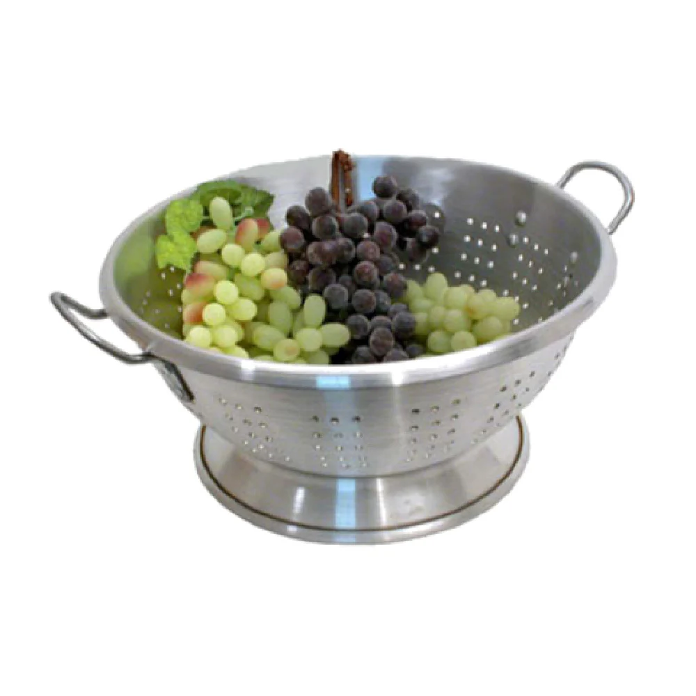 Town 37316 16 Quart Colander Heavy Duty Aluminum with Large Riveted Handles Town 37316 16 Quart Colander Heavy Duty Aluminum with Large Riveted Handles