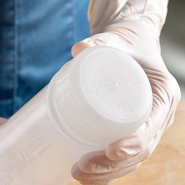 San Jamar 8573CS Solid Cap for 12 and 16 oz. EZ-KLEEN® Slim Sauce Bottles - 6/Case San Jamar 8573CS Solid Cap for 12 and 16 oz. EZ-KLEEN® Slim Sauce Bottles - 6/Case