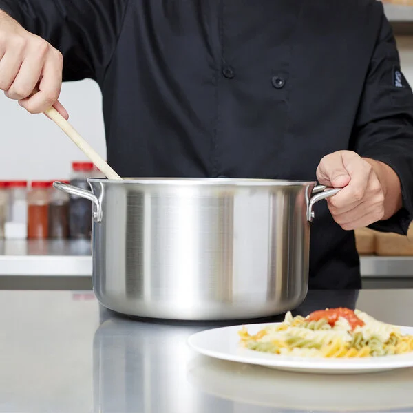 Vollrath 77520 Tribute 8 Qt. Stainless Steel Sauce / Stock Pot Vollrath 77520 Tribute 8 Qt. Stainless Steel Sauce / Stock Pot