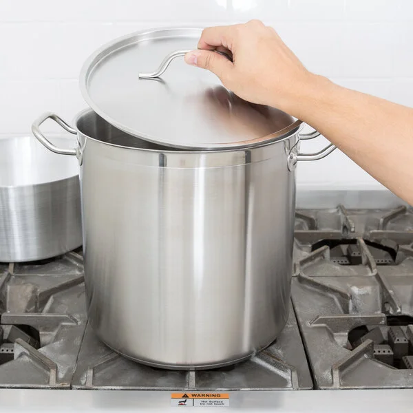 Vollrath 3504 Optio 18 Qt. Stainless Steel Stock Pot with Cover Vollrath 3504 Optio 18 Qt. Stainless Steel Stock Pot with Cover