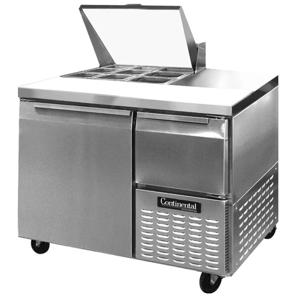 Continental Refrigerator RA43N-9M 43 Continental Refrigerator RA43N-9M 43