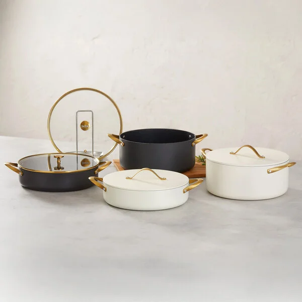Spring USA Ambassador 4 Qt. Black Round Induction-Ready Chafer Casserole Pan with Cover 8756-8-28 Spring USA Ambassador 4 Qt. Black Round Induction-Ready Chafer Casserole Pan with Cover 8756-8-28