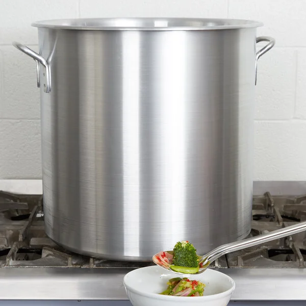 Vollrath 4320 Wear-Ever 80 Qt. Classic Aluminum Rolled Edge Stock Pot Vollrath 4320 Wear-Ever 80 Qt. Classic Aluminum Rolled Edge Stock Pot