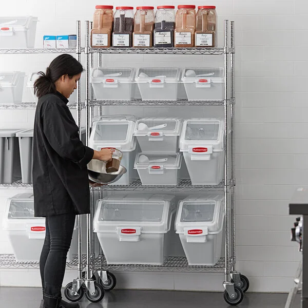 Rubbermaid® 18 Rubbermaid® 18