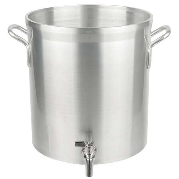 Vollrath 68631 Wear-Ever Classic Select 32 Qt. Heavy Duty Aluminum Stock Pot with Faucet Vollrath 68631 Wear-Ever Classic Select 32 Qt. Heavy Duty Aluminum Stock Pot with Faucet