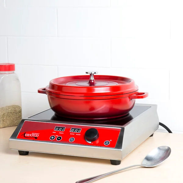 GET Heiss 3 Qt. Red Enamel Coated Cast Aluminum Brazier / Paella Dish with Lid CA-005-R/BK/CC