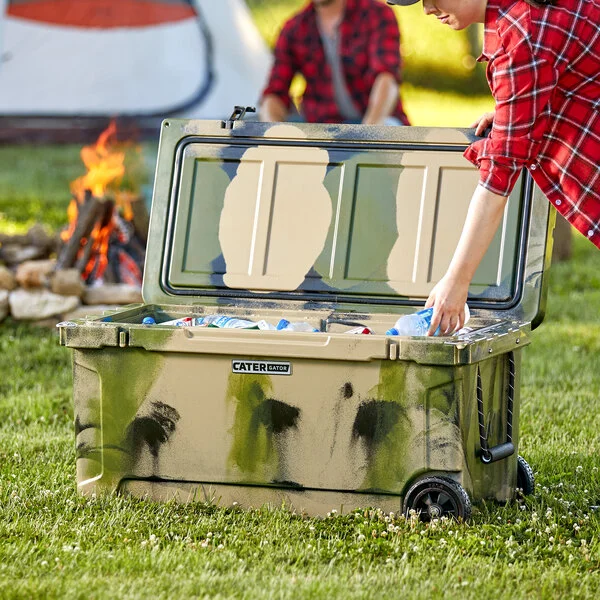 CaterGator CG100CAMW Camouflage 110 Qt. Mobile Rotomolded Outdoor Cooler / Ice Chest CaterGator CG100CAMW Camouflage 110 Qt. Mobile Rotomolded Outdoor Cooler / Ice Chest