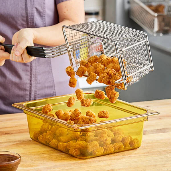 Carlisle 10421B13 StorPlus 1/2 Size Amber High Heat Plastic Food Pan - 4 Carlisle 10421B13 StorPlus 1/2 Size Amber High Heat Plastic Food Pan - 4