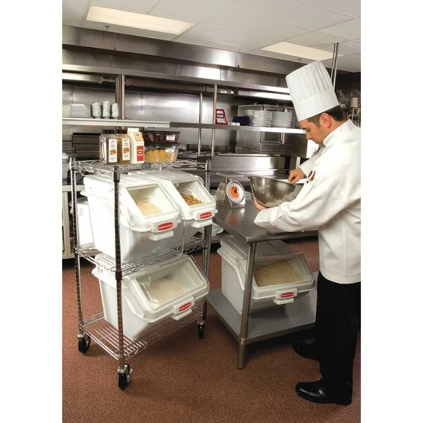 Rubbermaid® FG9G5700WHT ProSave 6.3 Gallon / 100 Cup White Shelf Ingredient Storage Bin with Sliding Lid & Scoop Rubbermaid® FG9G5700WHT ProSave 6.3 Gallon / 100 Cup White Shelf Ingredient Storage Bin with Sliding Lid & Scoop