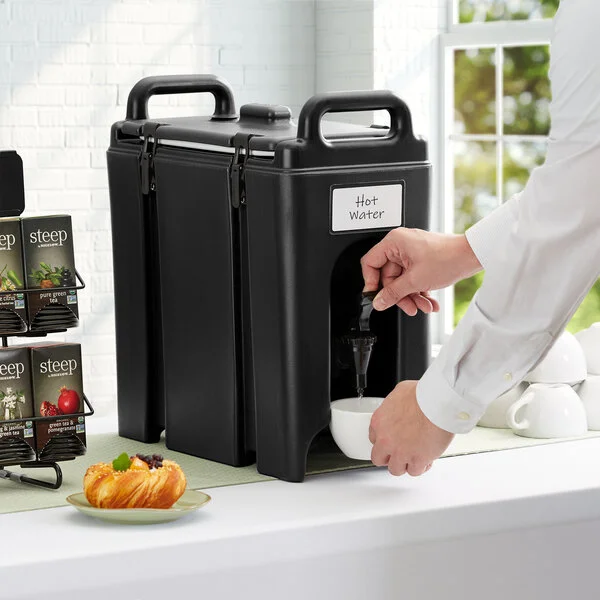 Cambro 250LCD110 Camtainer® 2.5 Gallon Black Insulated Beverage Dispenser Cambro 250LCD110 Camtainer® 2.5 Gallon Black Insulated Beverage Dispenser