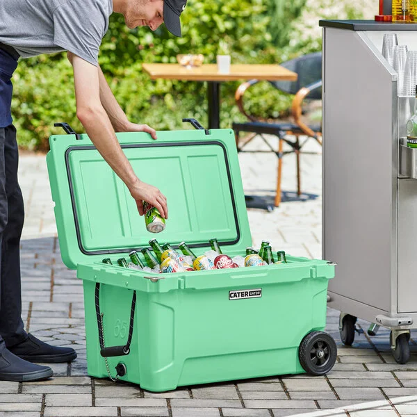 CaterGator CG65SFW Seafoam 65 Qt. Mobile Rotomolded Outdoor Cooler / Ice Chest CaterGator CG65SFW Seafoam 65 Qt. Mobile Rotomolded Outdoor Cooler / Ice Chest
