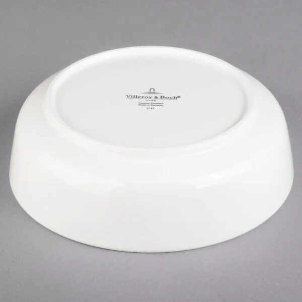 Villeroy & Boch 16-4004-3180 Affinity 57.5 oz. White Porcelain Salad Bowl - 6/Case Villeroy & Boch 16-4004-3180 Affinity 57.5 oz. White Porcelain Salad Bowl - 6/Case