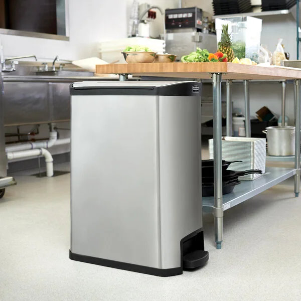 Rubbermaid® 1901993 Slim Jim Stainless Steel Black Accent End Step-On Rectangular Trash Can with Single Rigid Plastic Liner - 52 Qt. / 13 Gallon Rubbermaid® 1901993 Slim Jim Stainless Steel Black Accent End Step-On Rectangular Trash Can with Single Rigid Plastic Liner - 52 Qt. / 13 Gallon