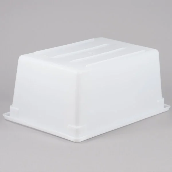 Rubbermaid® FG352800WHT White Polyethylene Food Storage Box - 26 Rubbermaid® FG352800WHT White Polyethylene Food Storage Box - 26