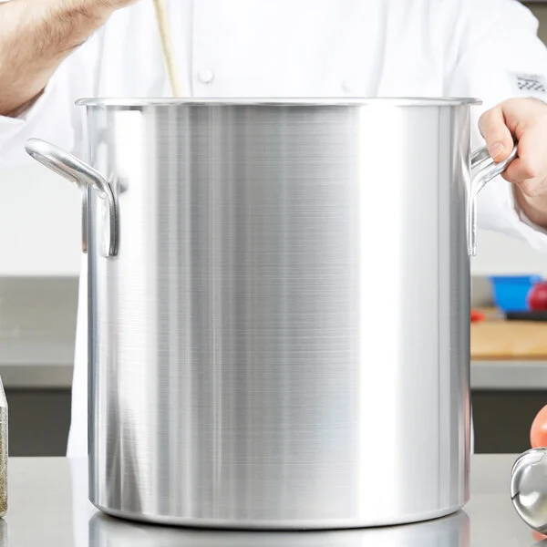 Vollrath 430712 Wear-Ever 30 Qt. Classic Aluminum Rolled Edge Stock Pot Vollrath 430712 Wear-Ever 30 Qt. Classic Aluminum Rolled Edge Stock Pot