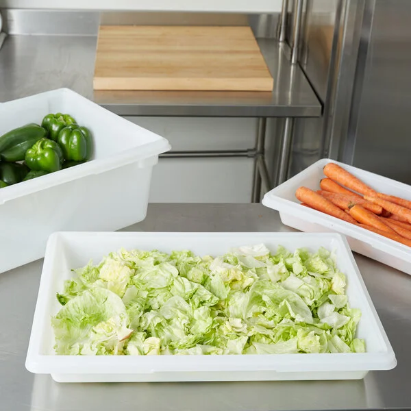 Rubbermaid® FG350600WHT White Polyethylene Food Storage Box - 26 Rubbermaid® FG350600WHT White Polyethylene Food Storage Box - 26