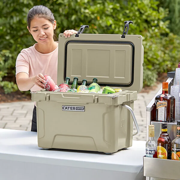 CaterGator CG20TAN Tan 20 Qt. Rotomolded Outdoor Cooler / Ice Chest CaterGator CG20TAN Tan 20 Qt. Rotomolded Outdoor Cooler / Ice Chest