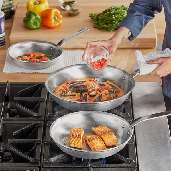 Vollrath Wear-Ever 3-Piece Aluminum Fry Pan Set with Chrome Plated Handles - 8